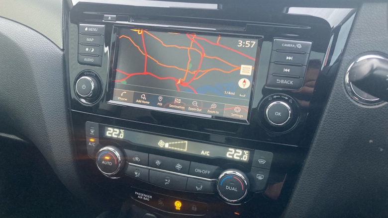 Nissan Qashqai 1.3 DiG-T 160 Tekna 5dr DCT Petrol Hatchback